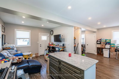 313 Mcnicoll St, Tay - Port McNicoll image-0-3