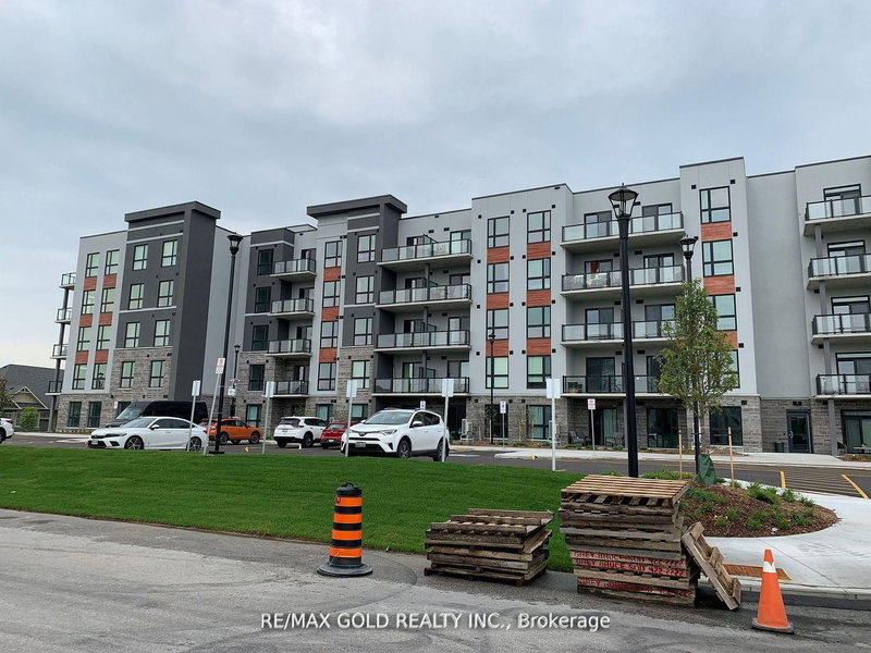 424 - 4 Kimberly Lane, Collingwood, L9Y 5T6 | Image 3