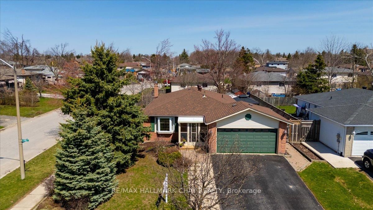 Detached House for sale at 13 Ford Street, Barrie, West Bayfield, L4N 5X2 - MLS: S12120621