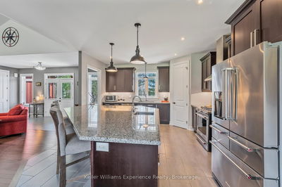 2176 Elana Dr, Severn - Marchmont image-0-2