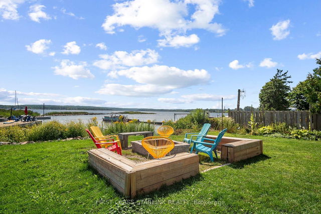 42 Lighthouse Crescent