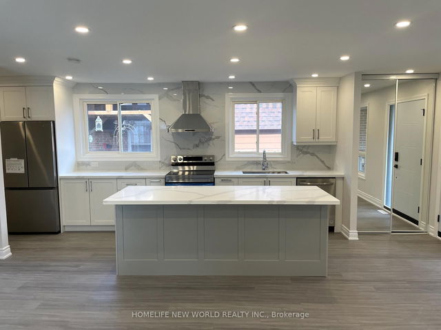 8 Maplehurst Crescent