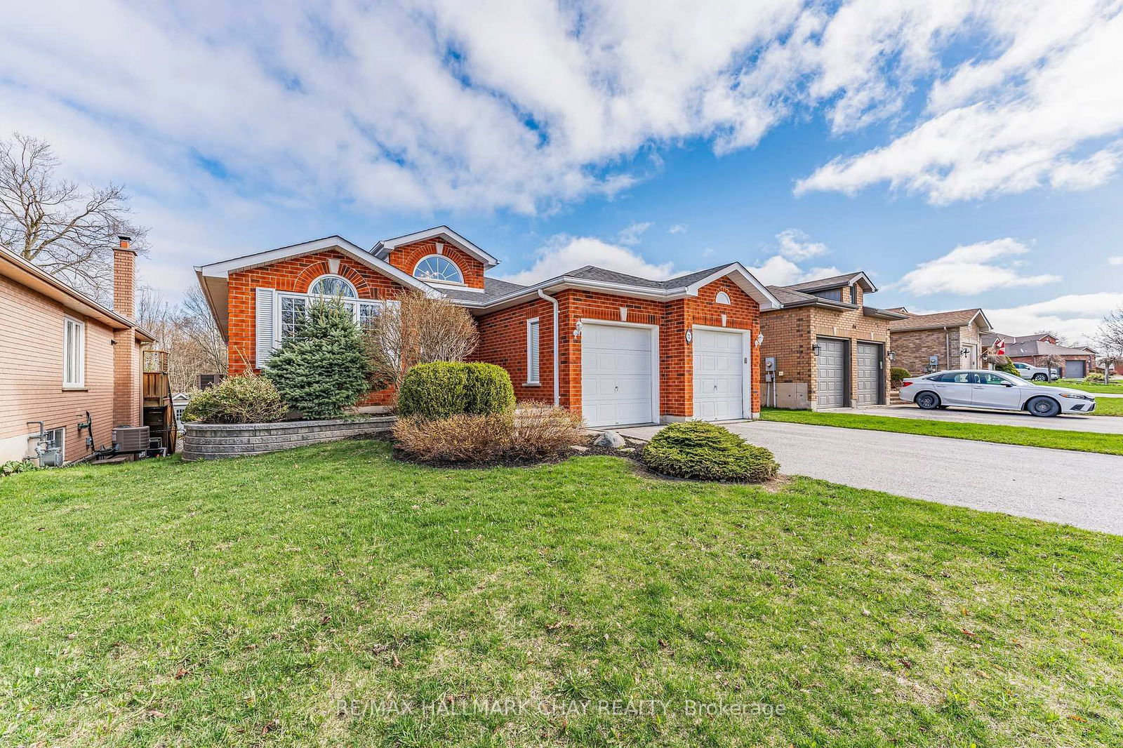Detached House for sale at 72 Columbia Road, Barrie, Holly, L4N 8C5 - MLS: S12122139