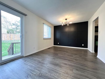 Unit 103 — 25 South St, Orillia - Orillia image-0-2