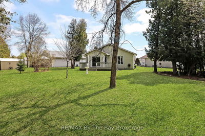 9 Ventnor Cres, Wasaga Beach - Wasaga Beach image-0-4