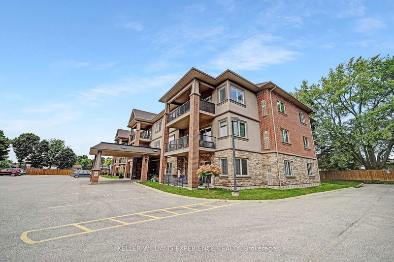 Unit 103 — 19B Yonge St, Springwater - Elmvale image-0-0