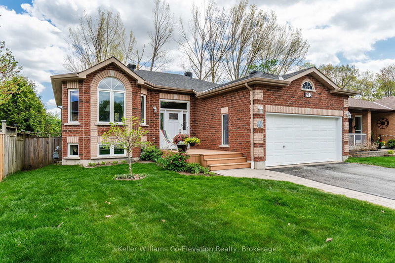 915 Ottawa St, Midland - Midland image-0-0