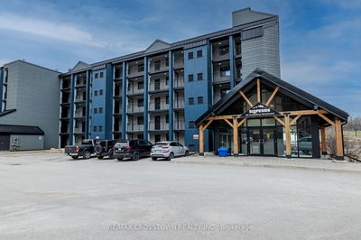 Unit 302 — 80 HORSESHOE Blvd, Oro-Medonte - Horseshoe Valley image-0-1