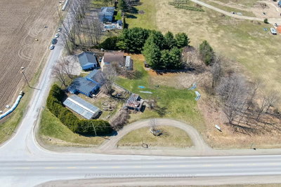 1008 Rainbow Valley Road W — more photos
