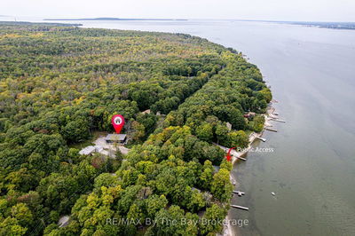 1584 Champlain Rd, Tiny - Rural Tiny image-0-1