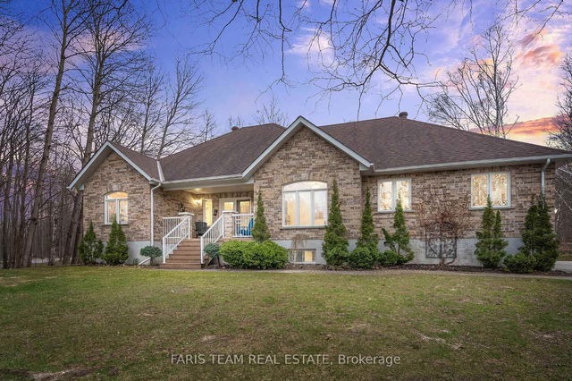 6 Meadowbrook Boulevard