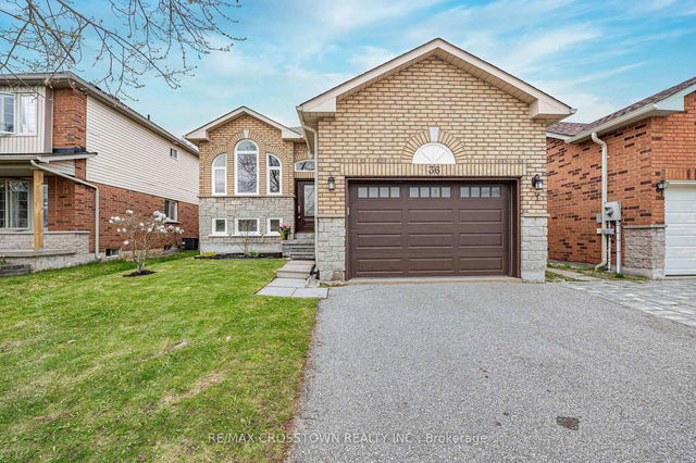 36 Leslie Avenue