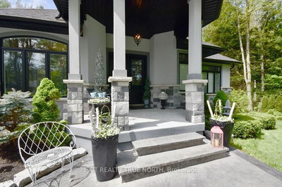 2 Sycamore Circ, Springwater - Phelpston image-0-4