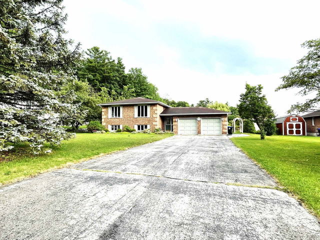 86 Wasaga Sands Drive