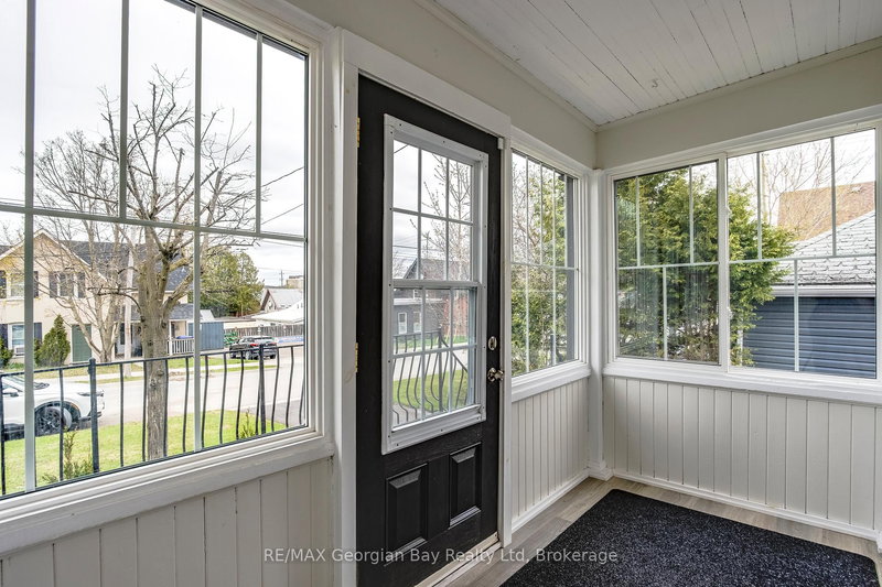 641 Bay St, Midland, L4R 1L8 | Image 3