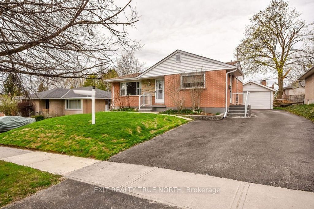 Detached House for sale at 50 Marion Crescent, Barrie, City Centre, L4M 2L3 - MLS: S12128129