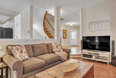 15 Black Ash Tr, Barrie - Ardagh image-0-3