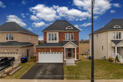 210 Prescott Dr, Clearview - Stayner image-0-2