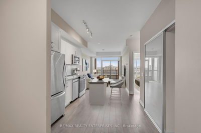 Unit 320 — 681 Yonge St, Barrie - Painswick South image-0-1