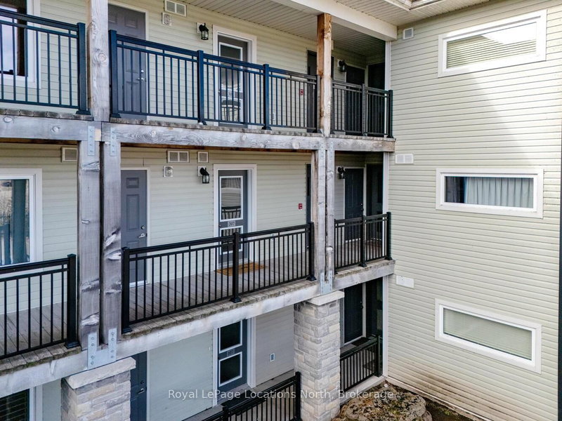 208 - 6 BRANDY LANE Dr, Collingwood, L9Y 0X4 | Image 3
