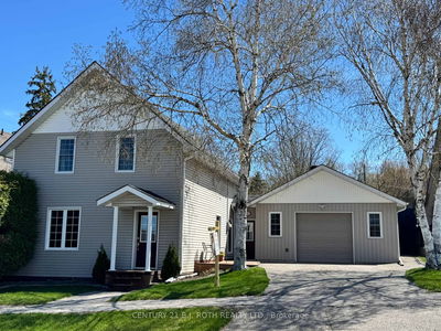 17 Peel St, Penetanguishene - Penetanguishene