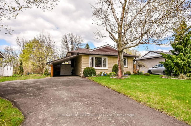 210 Merrett Dr, Barrie - Painswick North image-0-0
