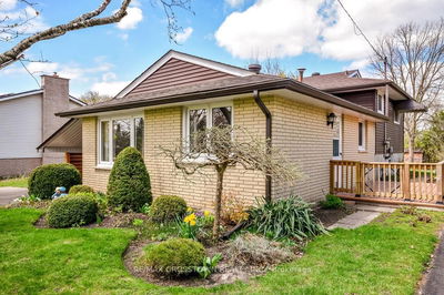 210 Merrett Dr, Barrie - Painswick North image-0-2