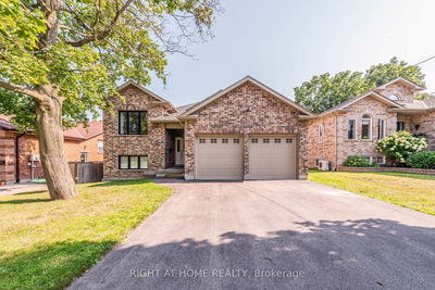 11 Ottaway Ave, Barrie - Wellington image-0-1