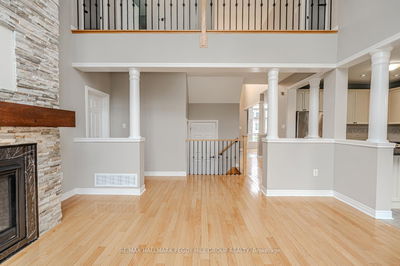 52 Riverwalk Pl, Midland - Midland image-0-3