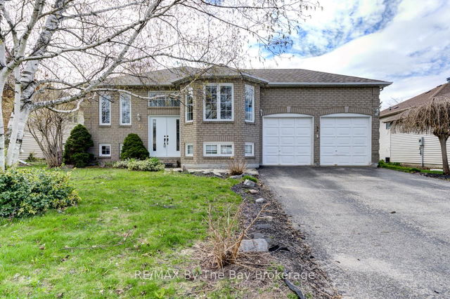 12 Acorn Crescent