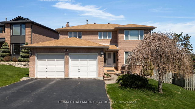 4 Trillium Crescent