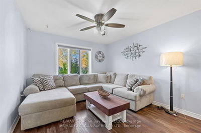 925 Dominion Ave, Midland - Midland image-0-3