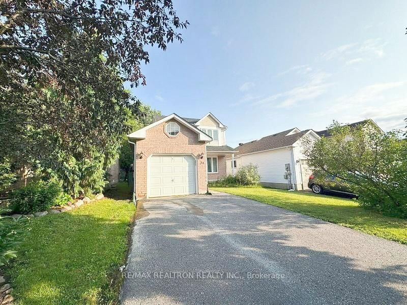 39 Copeman Cres, Barrie - Painswick North image-0-0