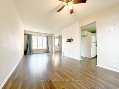 39 Copeman Cres, Barrie - Painswick North image-0-2