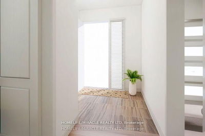 28 Bluebird Lane, Barrie - Painswick South image-0-4