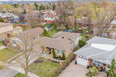 52 Highcroft Rd, Barrie - Allandale Heights