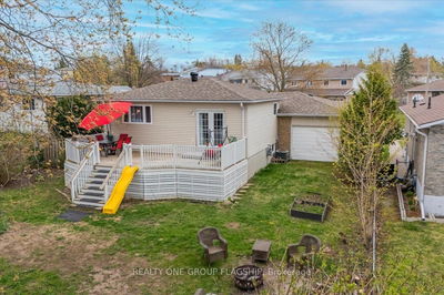 52 Highcroft Rd, Barrie - Allandale Heights image-0-4