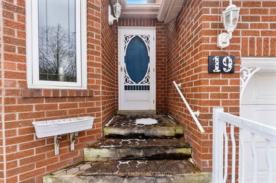 19 Engel Cres, Barrie - Letitia Heights image-0-2