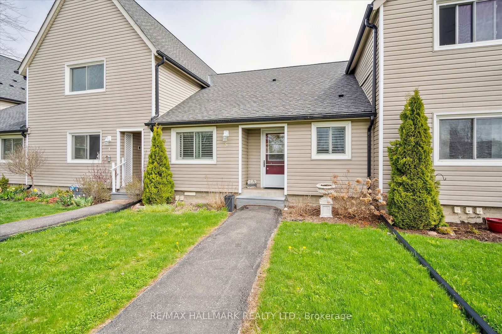 Townhouse for sale at 5-51 Laguna Pkwy, Ramara, Brechin, L0K 1B0 - MLS: S12133071