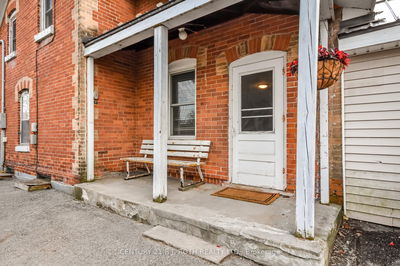 86 Henry St, Barrie - Queen's Park image-0-1