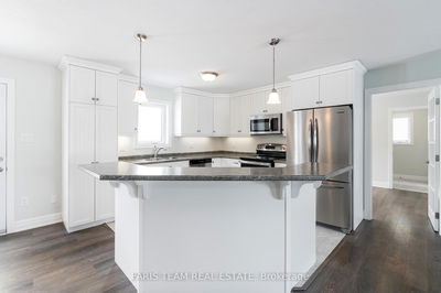 18 Grew Cres, Penetanguishene - Penetanguishene image-0-2