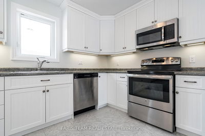 18 Grew Cres, Penetanguishene - Penetanguishene image-0-4