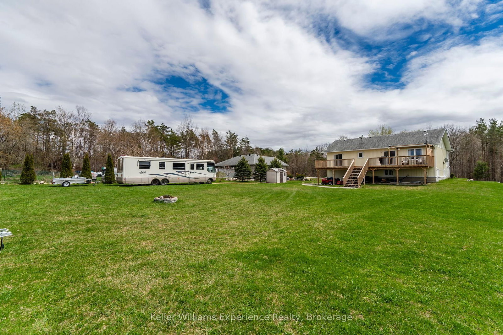 Listing Image 44
