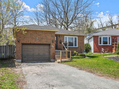 40 Engel Cres, Barrie - Letitia Heights image-0-2