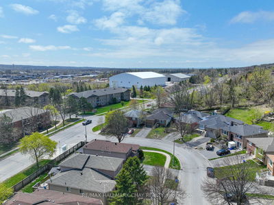 40 Engel Cres, Barrie - Letitia Heights image-0-3