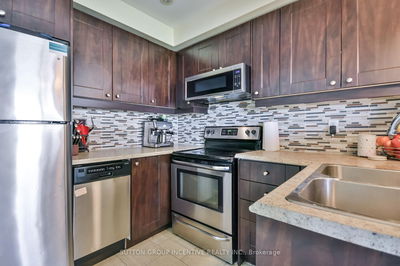 Unit 39 — 12 Lankin Blvd, Orillia - Orillia image-0-4