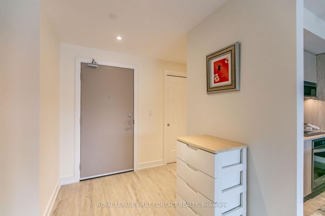 421 - 185 Dunlop Street