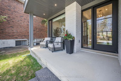 46 Tyndale Rd, Barrie - South Shore image-0-2