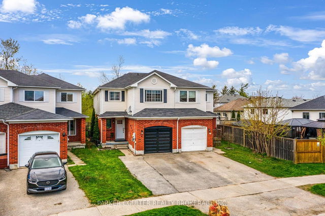 8 Pickett Crescent