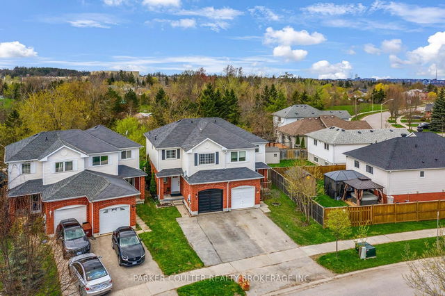 8 Pickett Crescent